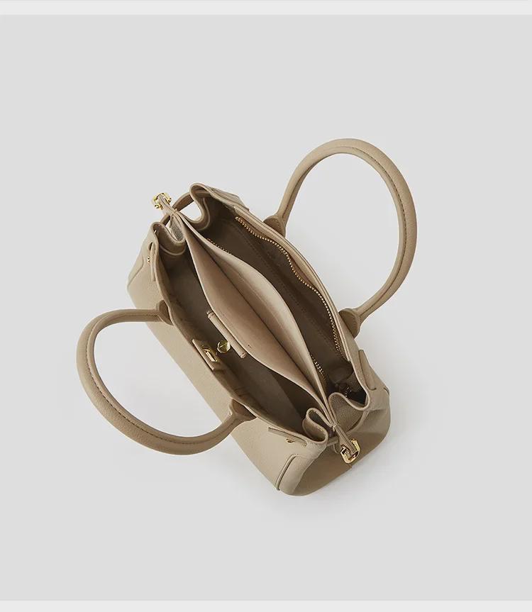 Mother's Day 2024 High-End Handbag: Trendy Summer Commuter Bag for Middle-Aged Women