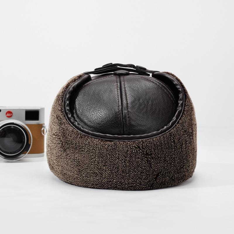 2026New PU Leather Winter Men's New Padded Warm Dad Old Man Leather Cap Middle-aged Windproof Ear Protection Duck Tongue Cap