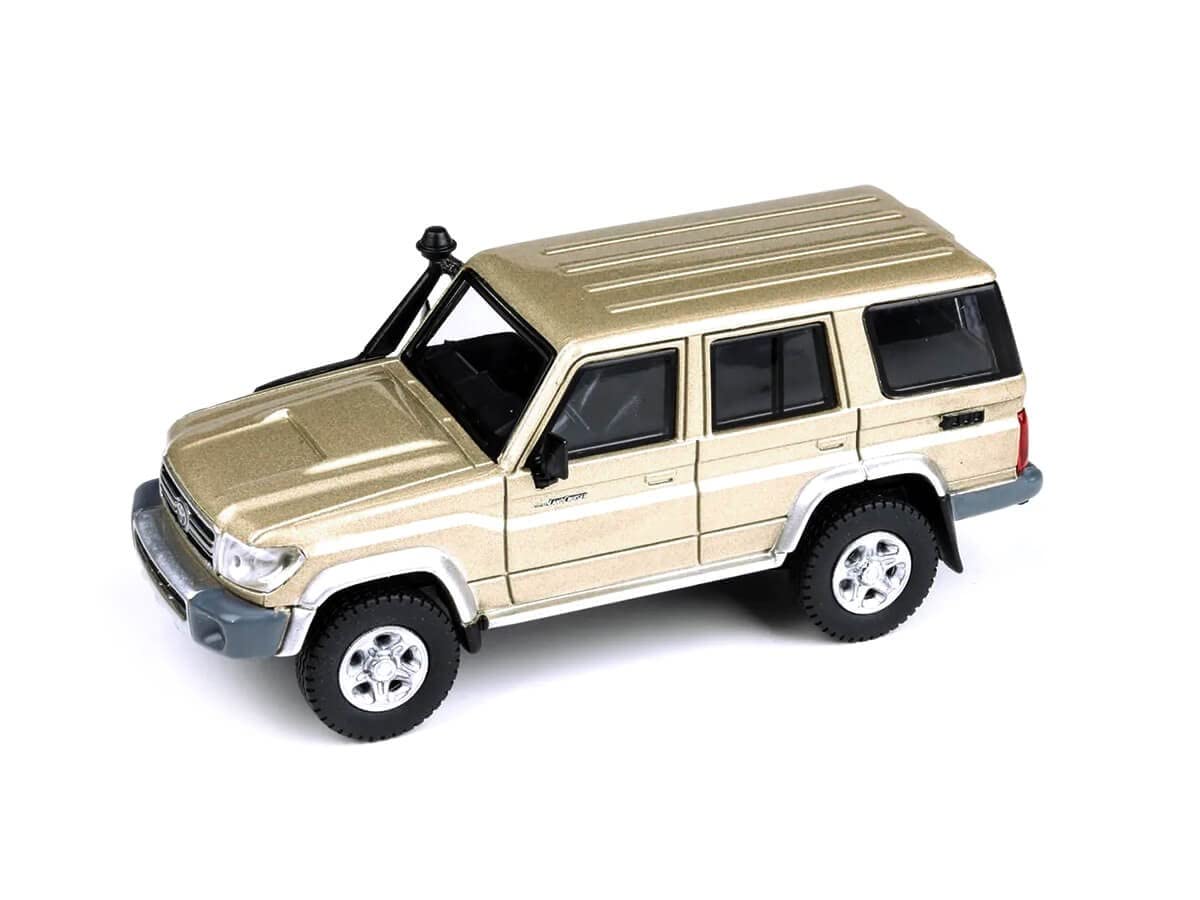 

JADI Toyota Land Cruiser 76 Vintage Gold LHD scale model PA55314 1/64