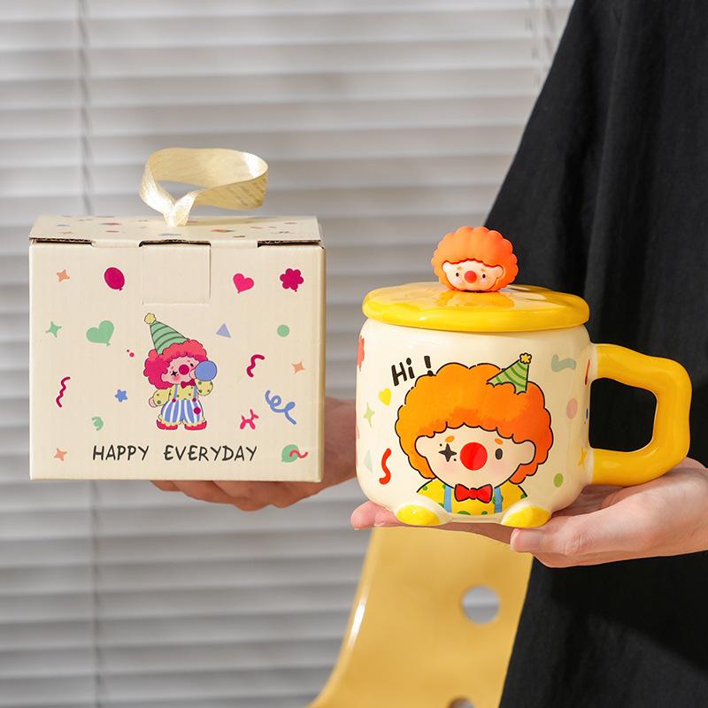 High value, cute and super good-looking clown cup, girls' household drinking cup, milk cup, ceramic mug with lid spoon.