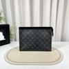[Pre-Owned] Pochette Voyage MM 'Black Monogram Eclipse Canvas' - Very Good #121KW1W