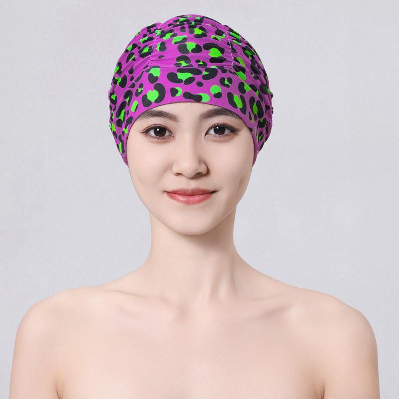 Damen Bunte Bedruckte Bandana Schwimmkappe Wasserdichtes Elastisches Material Langhaarfreundlich Schwimmen am Meer Strandzubehör