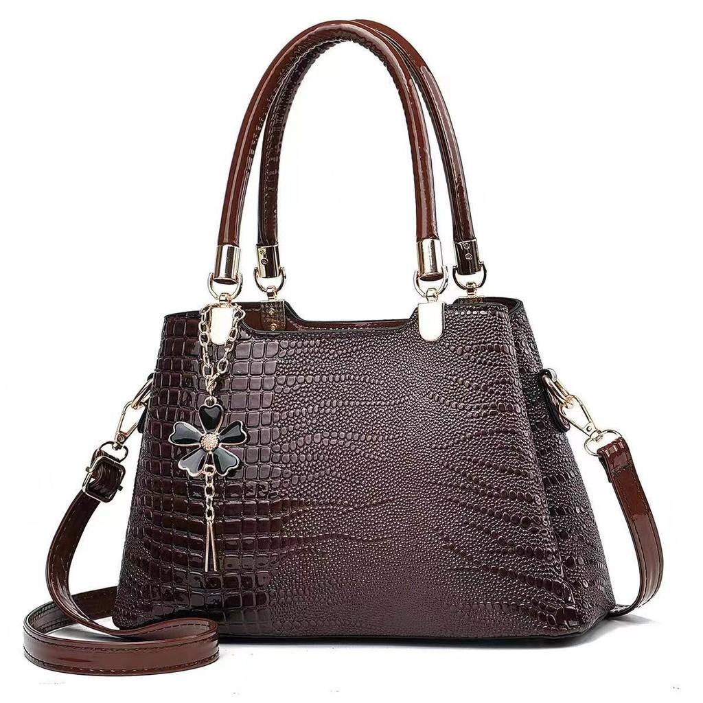 Stylish Pu Handbag For Women With Versatile Colors And Classic Retro Design Ideal For Everyday Use