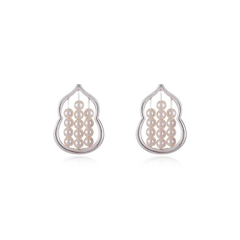 New Chinese pearl abacus earrings, gourd moon four-leaf clover, national style earrings, attracting wealth, meaning gold and silver two-color earrings
