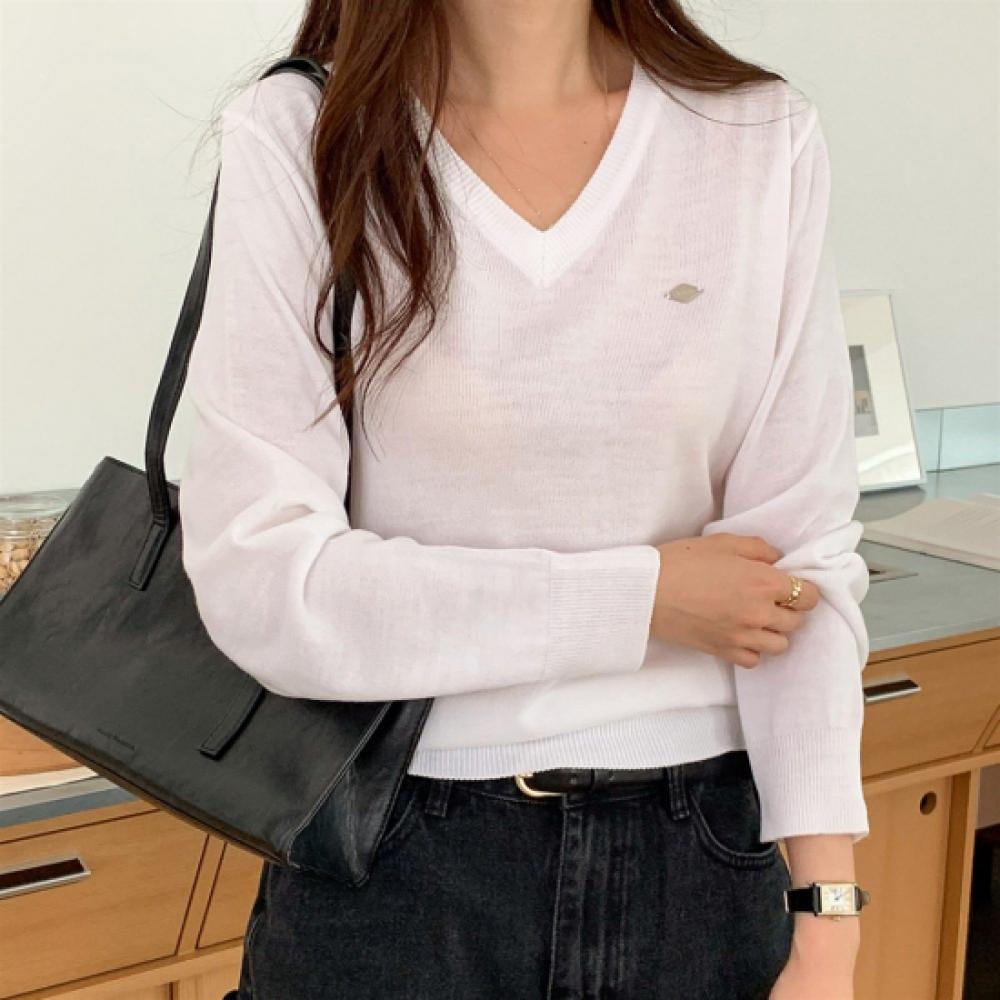 New ArriVals Open Run Women Long SleeVe T shirT V Neck pendanT Solid Simple kniT