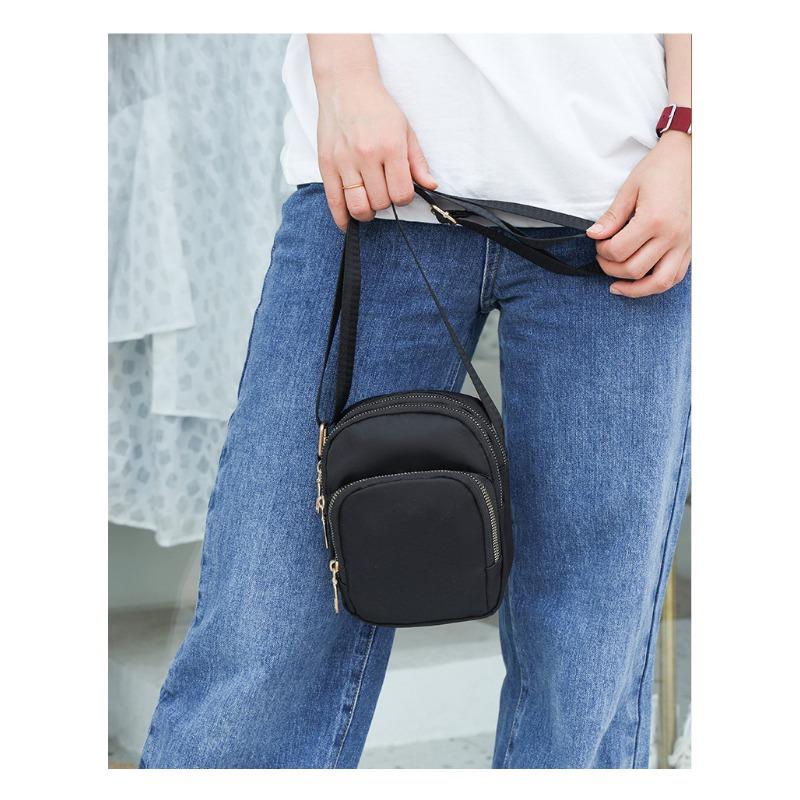 New Women Casual Shoulder Phone Bag Lightweight Crossbody Small Bag Waterproof Nylon Coin Purse Mini Women Bag