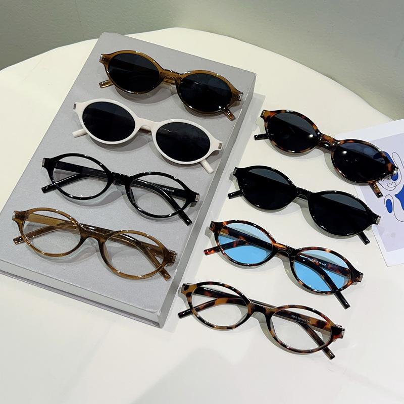 Vintage Fashion Oval Frame Sunglasses Trend Versatile Anti-Glare Sunglasses Unisex