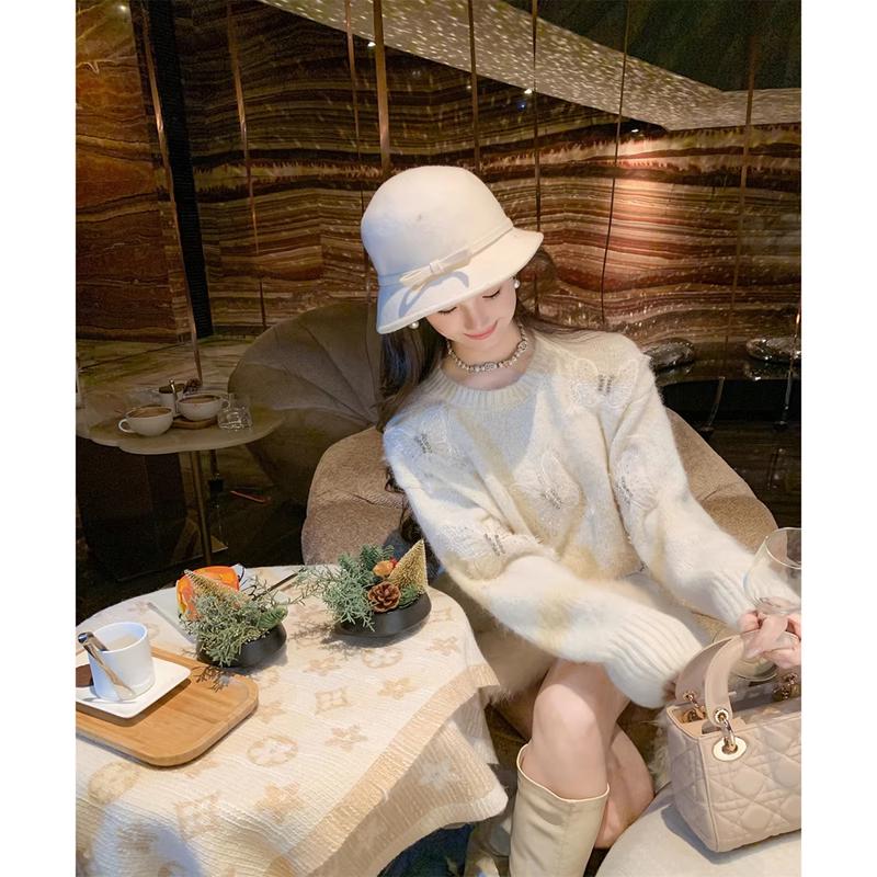 Вязаный топ в стиле Fish Rabbit с бисером и бабочками S