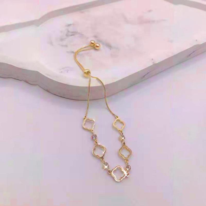 Four Leaf Grass Pulling Bracelet Women's Titanium Steel Advanced Rose Gold Bracelet