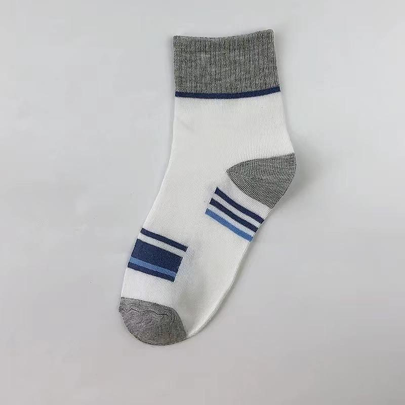 Men's Spring and Autumn Striped Sports Sports Sweat Absorber Deodorant Socks