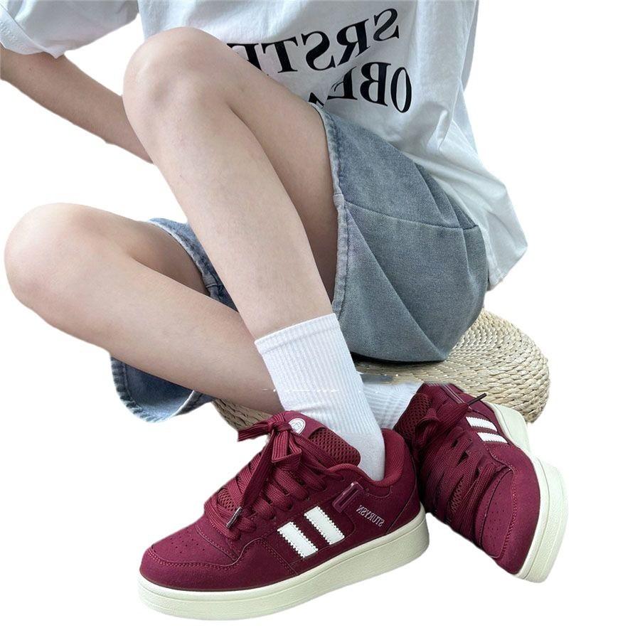 Men's and Women's Hong Kong Style Niche Burgundy Bread Shoes Women's Ins Autumn New Versatile Casual Board Shoes