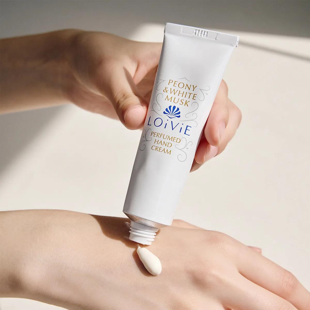 LOiViE Perfumed Hand Cream 35ml Set(Peony & White Musk / Bergamot & White Rose) Peony & White Musk