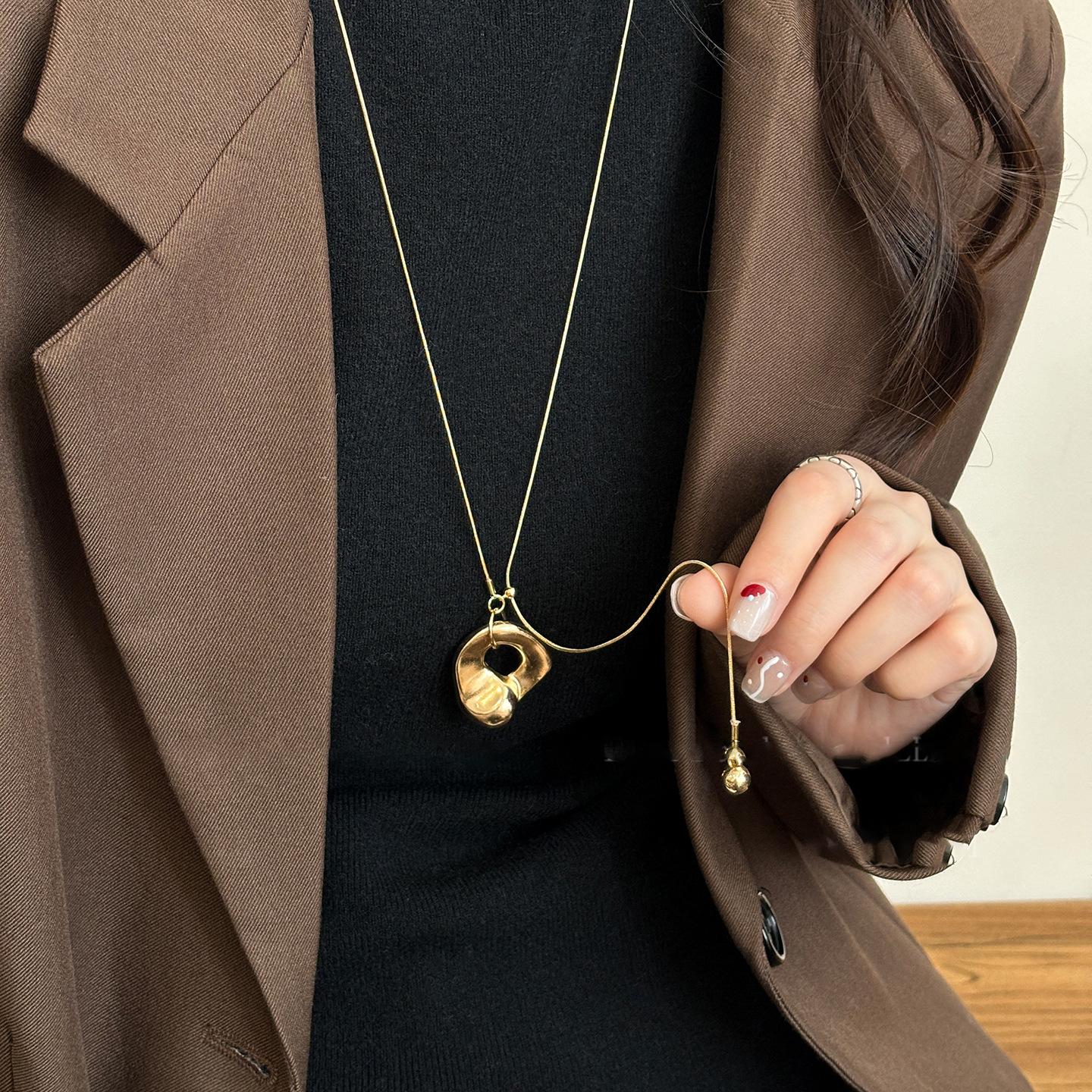 Korean ins Irregular Geometric Round Tassel Necklace Accessories Women s Simple Sweater Chain Necklace Accessories