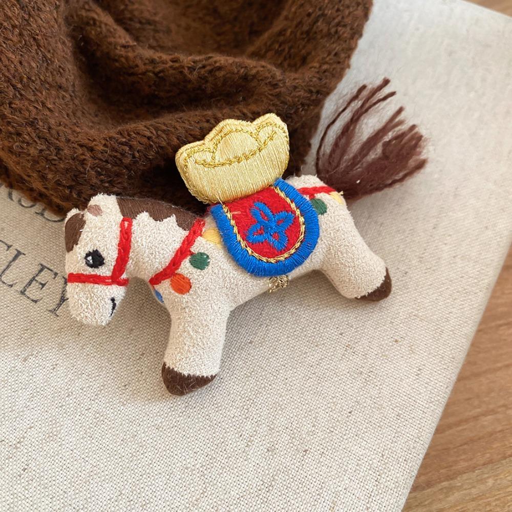 Cute Embroidery Horse Brooch Flower Cloth Fabric Pony Brooch Kawaii Cartoon Sweater Pin  Girl