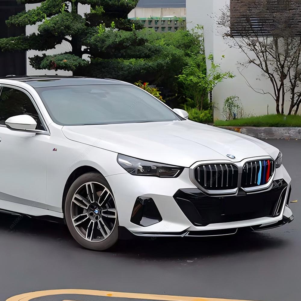 4Pcs Car Front Bumper Lip Spoiler Splitter Diffuser For BMW G60 G61 520i 520d 530e 550e i5 M60 M-Sport 2023-2025 Bodykit Tuning