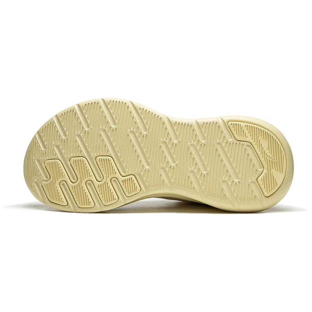 Li Ning Ling Yue Slip Resistant, Breathable, Lightweight Low top Casual Running Shoes Women's Yellow ARSU098-1