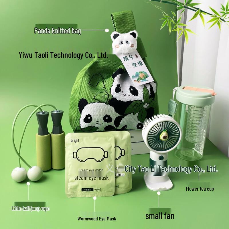 Newcity Panda Knit Travel Gift Set
