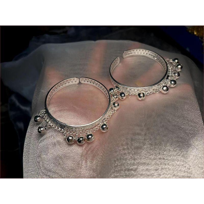 

Ювелирные изделия Мяо Серебряные украшения Браслет И Танцевальная одежда Аксессуары с колокольчиками Ювелирные изделия для сценических выступлений меньшинств Серебро Мяо Miaoling Bracelet Pair