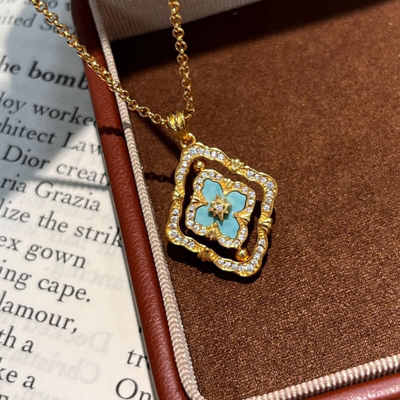 French Antique High-End Sense Versatile Rotating Double-Sided Four-Leaf Clover White Shell Necklace Light Luxury Design Court Style Collarbone Chain