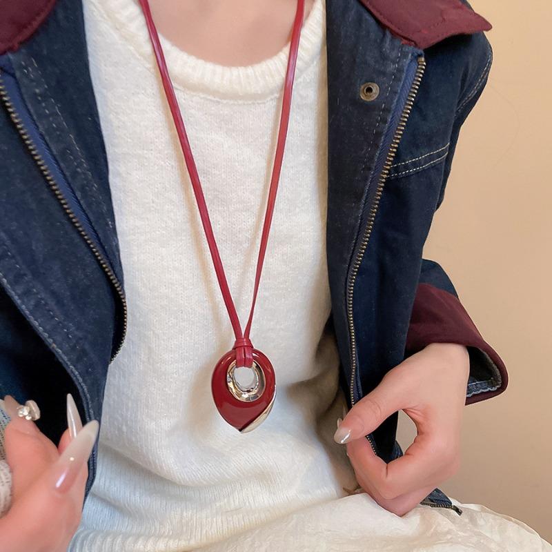 Women Fashion Necklaces Stylish Red Black Resin Hollow Water Drop Pendant Adjustable PU Leather Rope Sweater Chain Choker