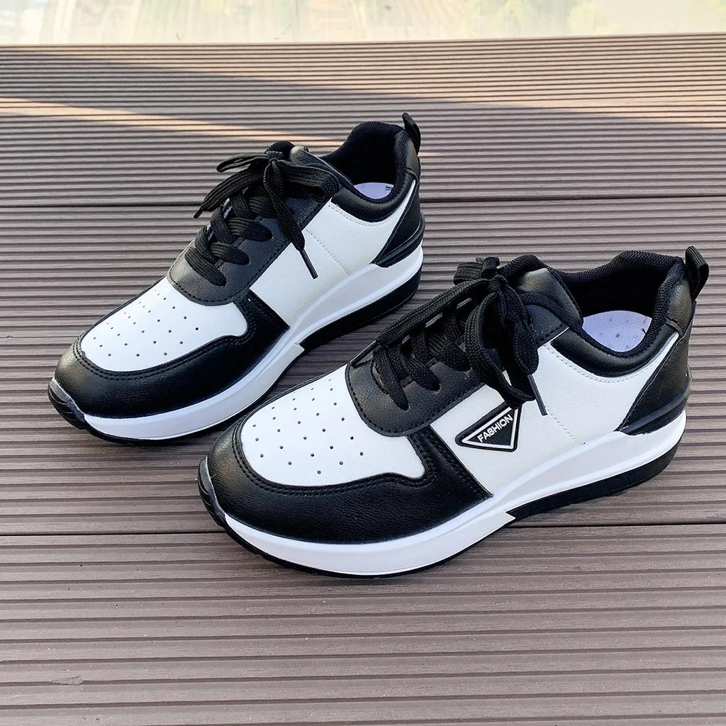 Mode Damen-Sneakers Neue Mode Vulkanisierte Schuhe für Liebende Bequeme Atmungsaktive Schnürschuhe Übergröße Freizeitschuh Zapatos Para Mujer