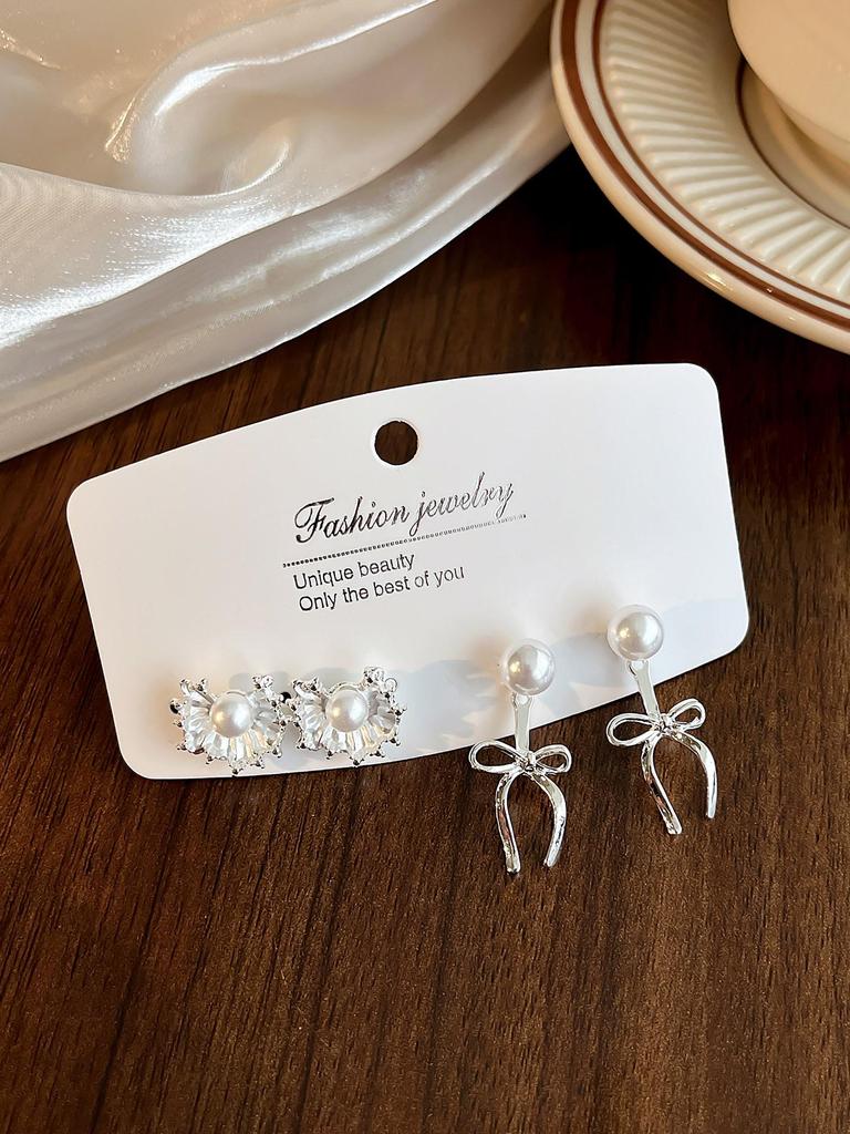 Amber Coffee French Retro Luxury Earrings - Women's Elegant Studs with Niche Design
