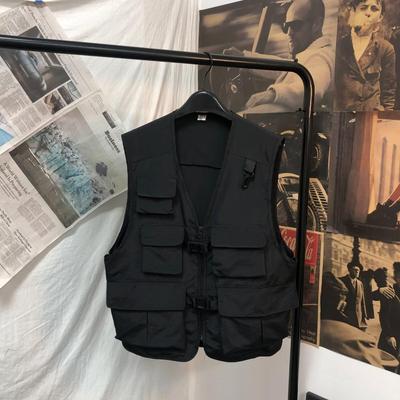 Pánská retro japonská streetwearová pracovní vesta s více kapsami, ležérní volný střih, bez rukávů, ve stylu národního přílivu.