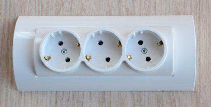 Bloc multiprise - atra - 3 prises - montage en applique - 250 v - 16 a - certifié ce