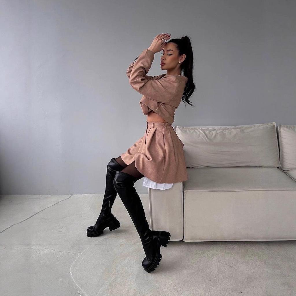 2025 Women's Autumn Cardigan Suit: European & American Style Short Jacket and Waist-Cinching Skirt