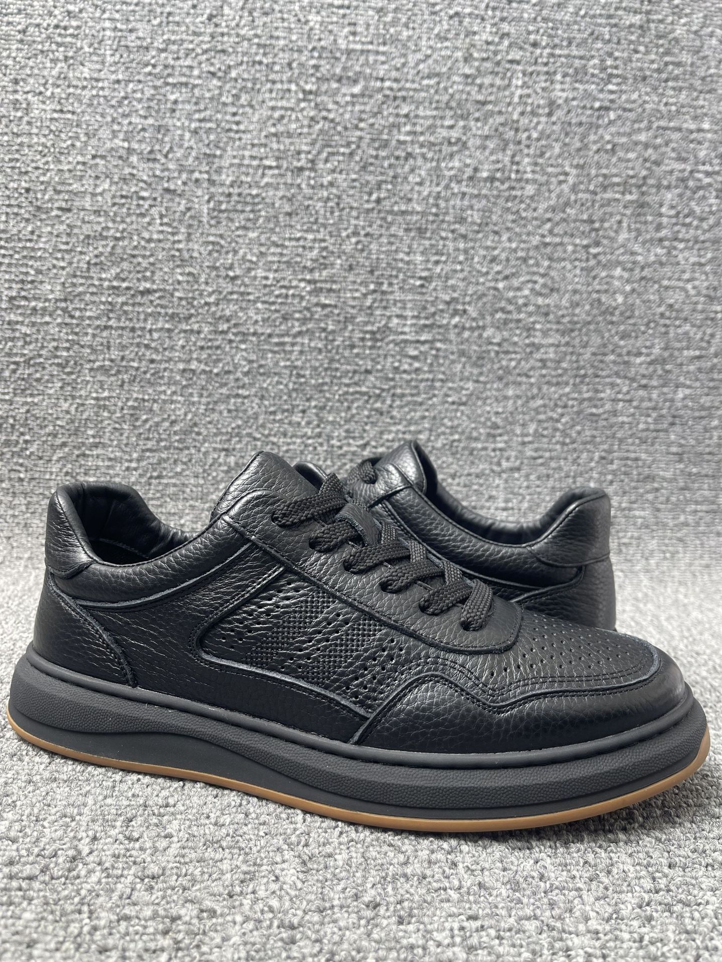 

Fashion Men s Genuine Leather Casual Shoes Premium Top Grain White Sneakers Platform Sole Comfortable Durable Fashion Footwear Sneakers 36