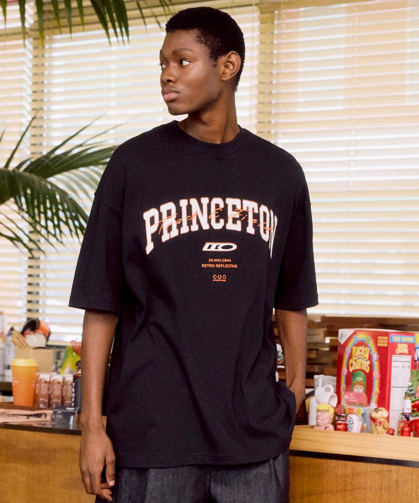 DTHIRTYONE Princeton Overlay Print T-Shirt (Black)