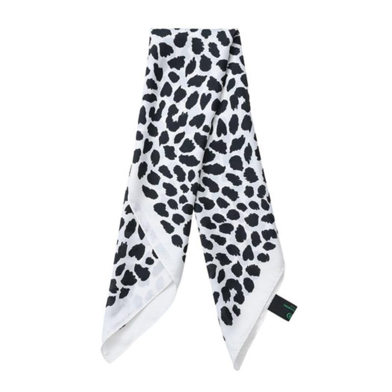 

DOYOUKNOWMC ALL SEASON Mini Leopard White Petite Scarf white