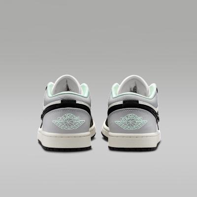 Women's Sneakers Nike Jordan Air Jordan 1 Vintage Basketball Shoes Women's Low Top Canvas White/Black Sail