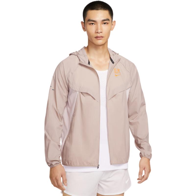 Nike Men s HV2650 Hooded Woven Jacket XL