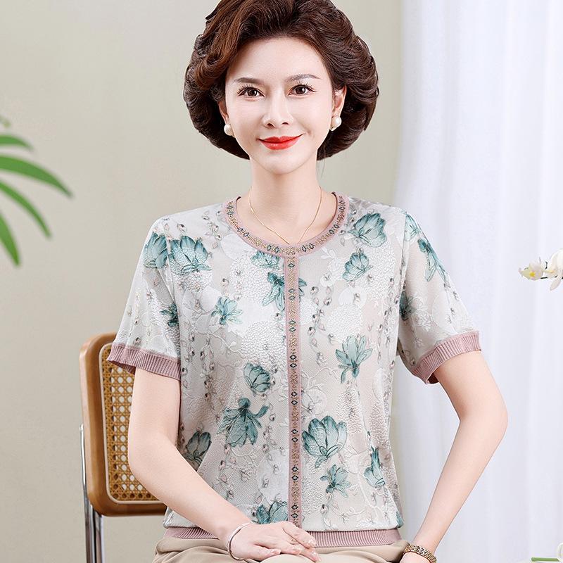 

Women s Short Sleeve Jacquard Blouse - Round Neck Ice Silk Top for Middle-Aged & Elderly Moms M (85-105 jin) зелёный
