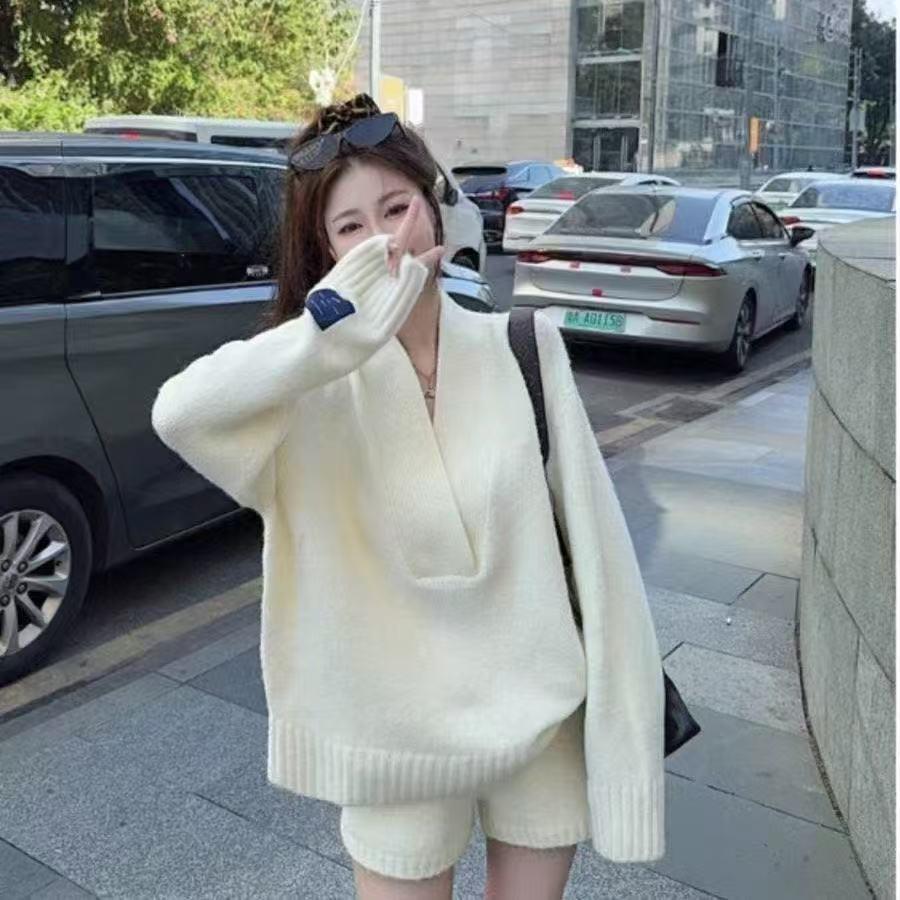 Gemütliches lässiges Strickpullover- & Shorts-Set - Herbst/Winter 2025 Edition