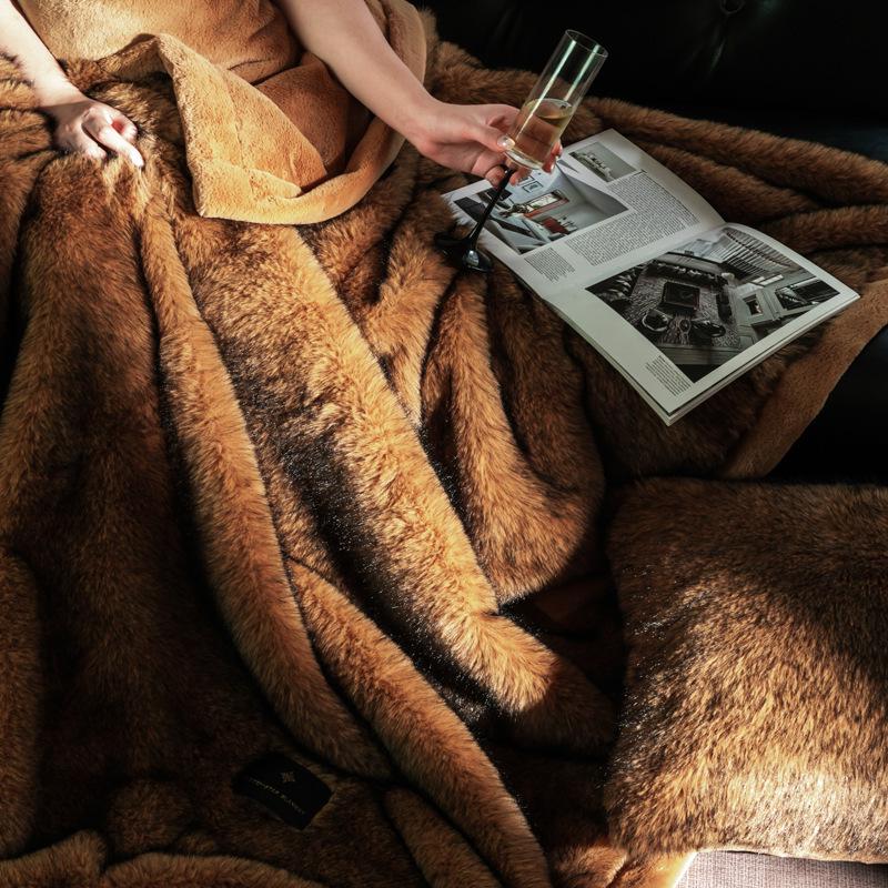 Luxury Faux Fox Fur Blanket: Thick, Warm Raschel Cover for Autumn/Winter, Perfect for Sofa or Air Conditioning Use.