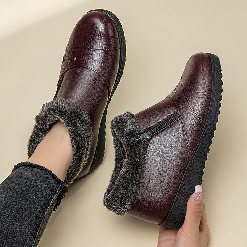Winter Cotton Shoes, Women's Mother Shoes, Plus Velvet Warm Cotton Short Boots, Women's Shoes, Flat-heeled Non-slip Cotton Leather Shoes, Snow Boots
