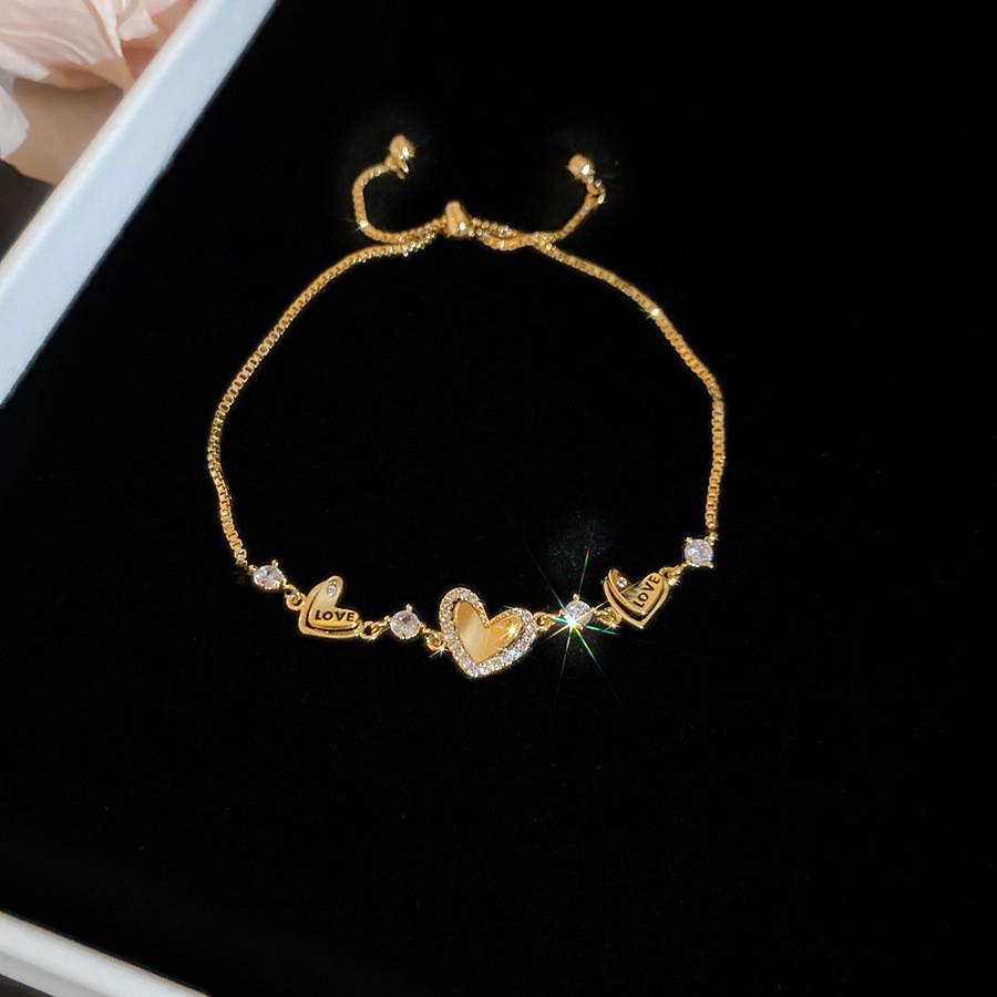Exquisite Zirconia Star Flower Bracelet: Fashionable, Versatile, and Elegant Women's Hand Jewelry