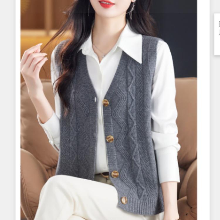 Women's Vest Autumn and Winter New V-neck Cardigan Sleeveless Solid Color Sweater Vest Loose Knitted Vest Mother's