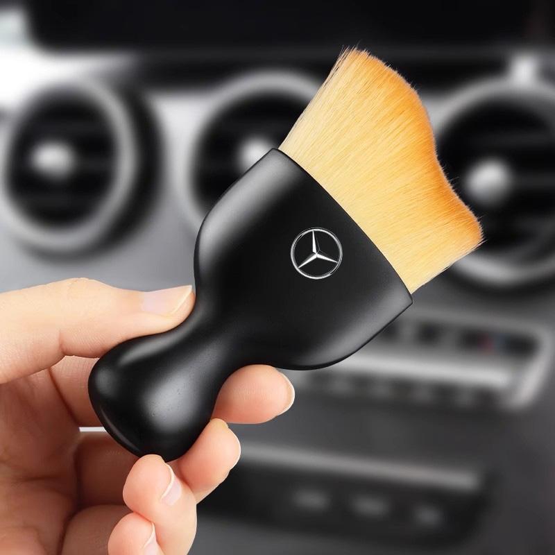 FA01Car Interior Cleaning Soft Brush Dust Removal Tools For Mercedes Benz AMG GLE GLS CLA CLE GLC CLS GLA W223 W213 W206 W464 W247