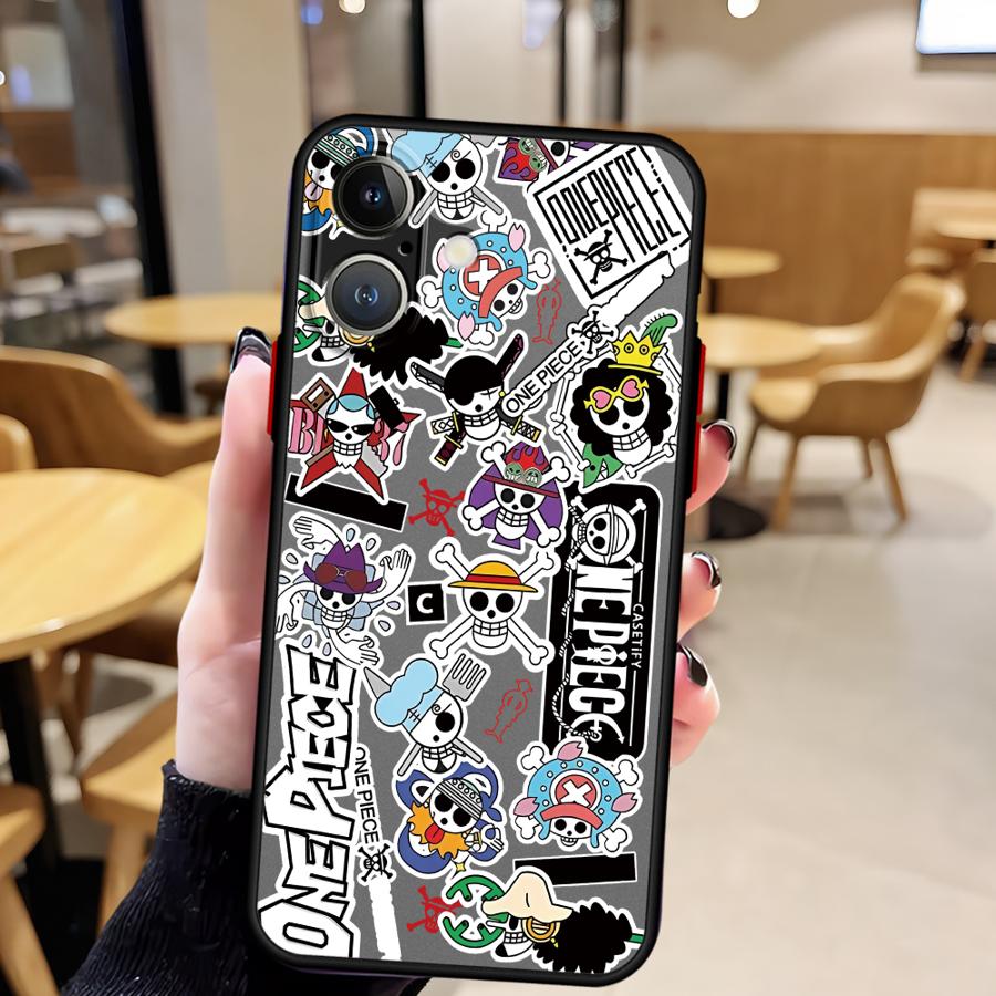 One Piece Logo Case for iPhone 17 Pro Max 12 14 13 Mini 16 Plus 15 Air 7 8 SE XS XR 11 Funda Back Phone Cover