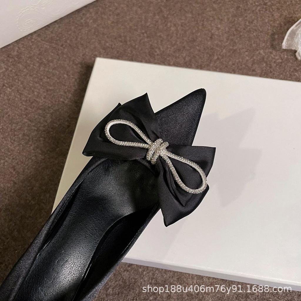 [Spot] French bow rhinestone pointed black high heels women's thin heels new sexy pointed single shoes women