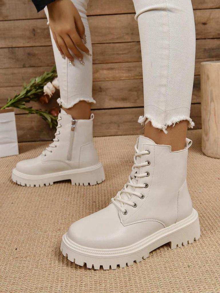 Winter 2026 Lace Up Pu Leather Motorcycle Woman Plus Size Short Booties Shoes Thick Warm Long Plush Ankle Boots for Women