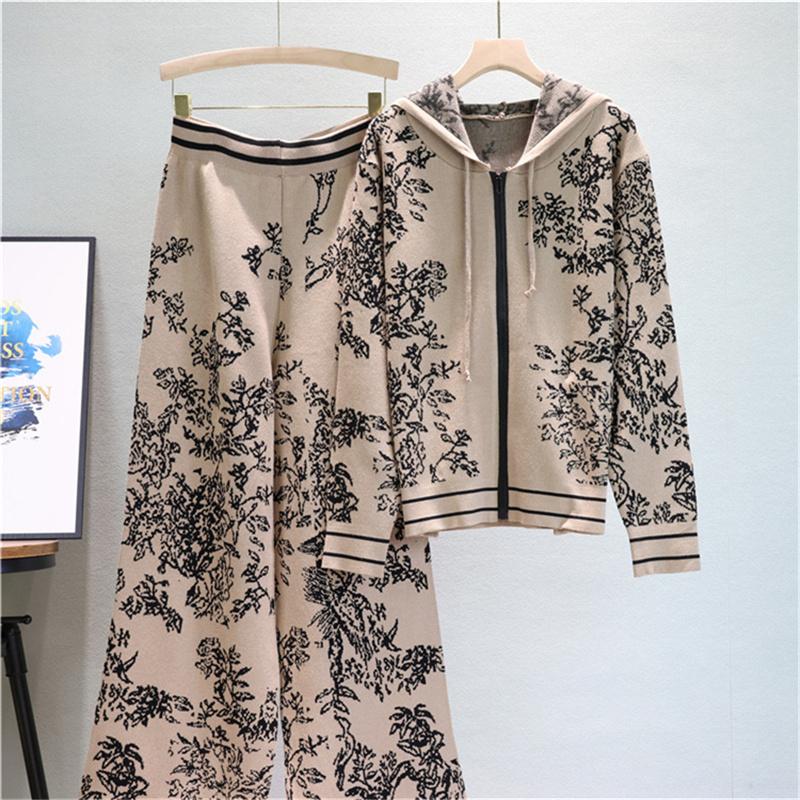 Fashionable Women's Autumn And Winter Ink Painting Suit Loose Knitted Top And Wide Leg Pants Two Piece Suit