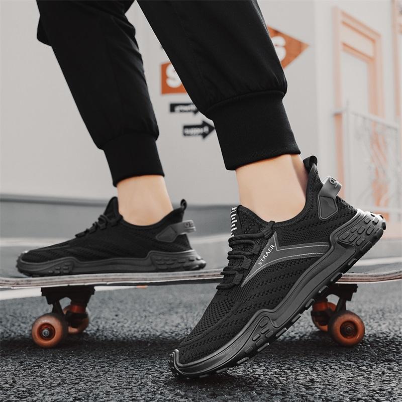 Fashion Casual Shoes for Men Sneakers No Slip Men Tennis Shoes Outdoor Comfortable Slip On Running Sneakers Breathable Mountaineering