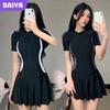 Costume da bagno intero nero con gonna da donna - Modellante, Conservativo, Sportivo per l'Estate