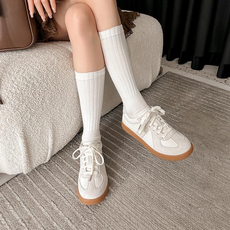 Druva mamma vår ny retro rund tå färgmatchande vardagliga brädskor snörning tysk träning vita skor dam vår och höst