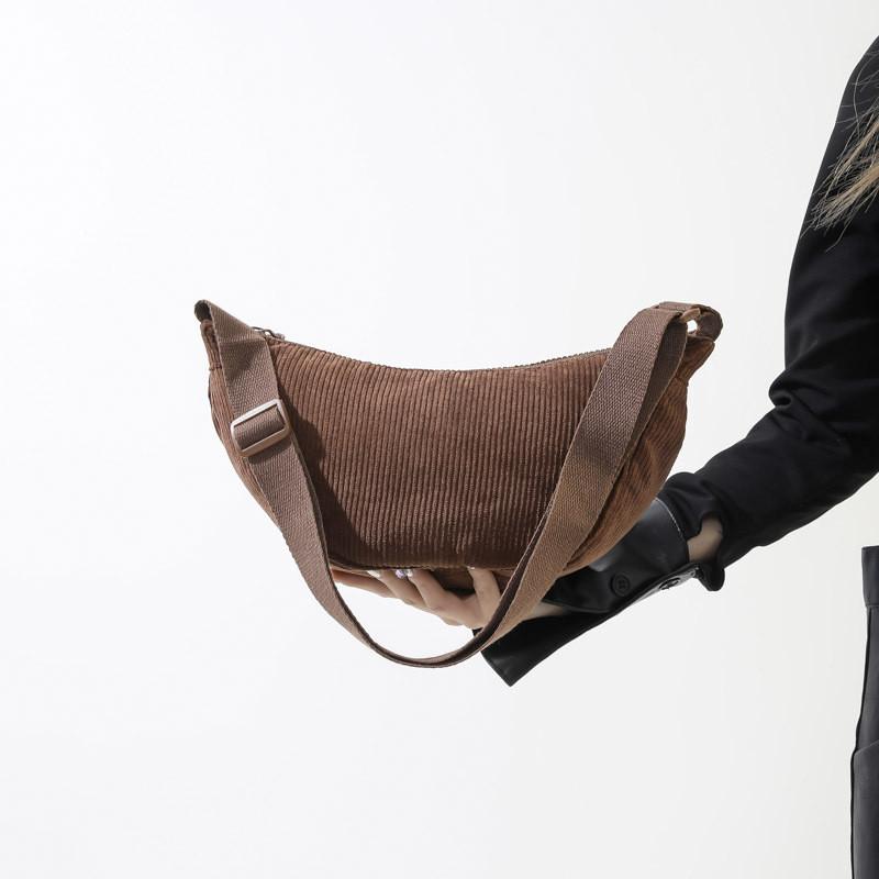 Corduroy Duffelbag im Urban Style mit Reißverschluss für den täglichen Gebrauch