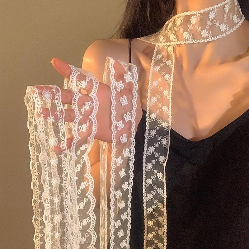 Moda 2025 Lenços de Cabeça Bordados em Renda Branca para Mulheres Lenço de Cabelo Coreano Faixas de Cabelo com Laço de Fita Longa Primavera Verão Acessórios de Cabeça